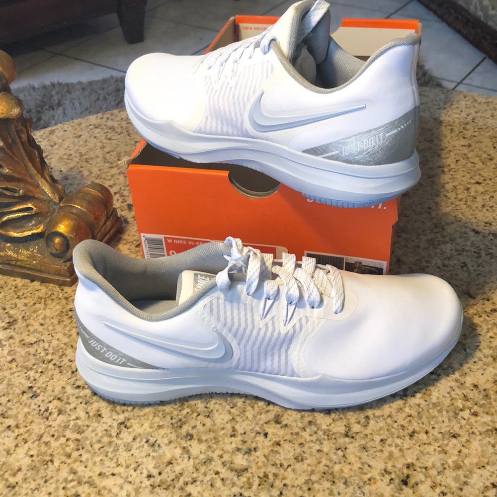 Nike comfort footbed sneakers